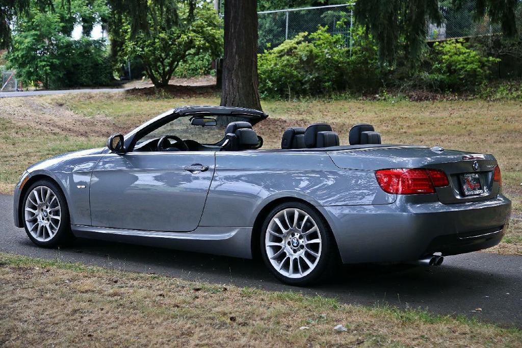 2013 BMW 3 Series Image 4