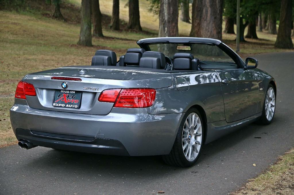 2013 BMW 3 Series Image 7