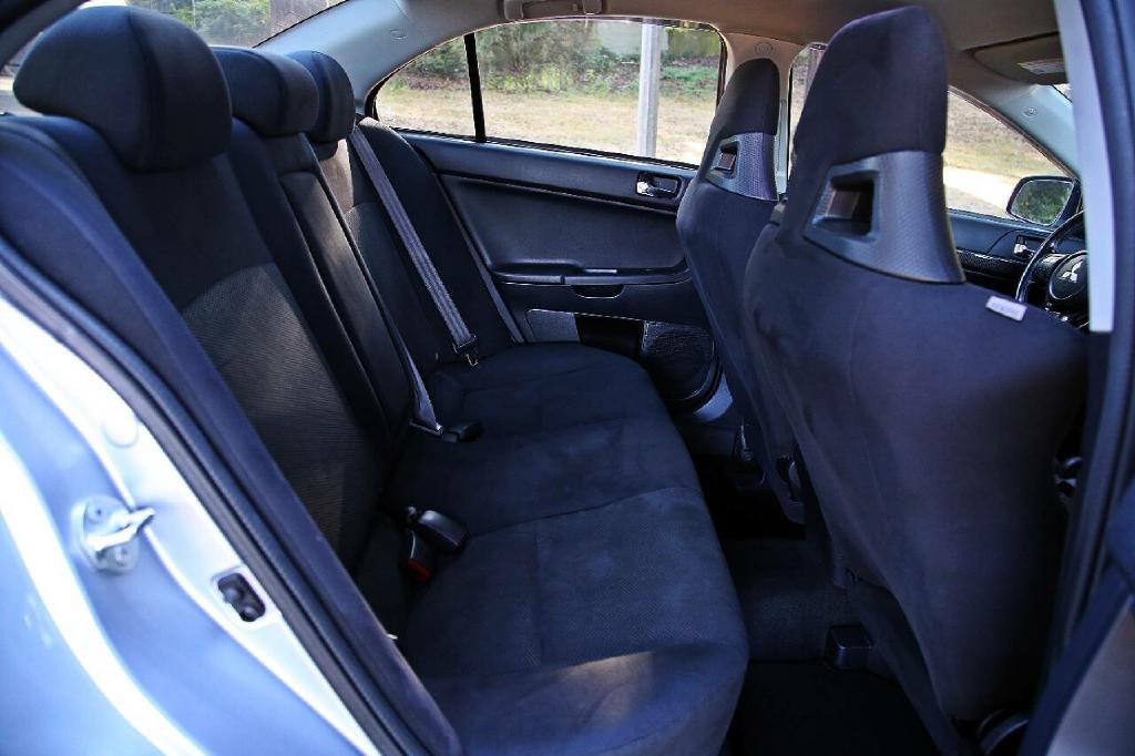 2013 Mitsubishi Lancer Image 16