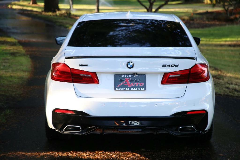 2018 BMW 5 Series Image 8