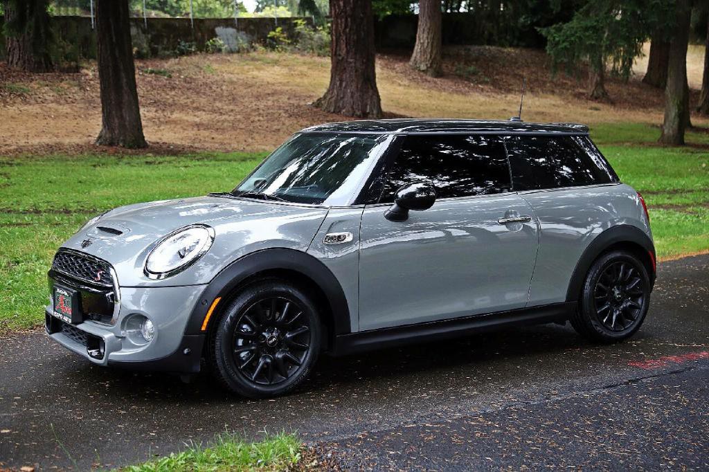 2018 MINI Cooper Image 2