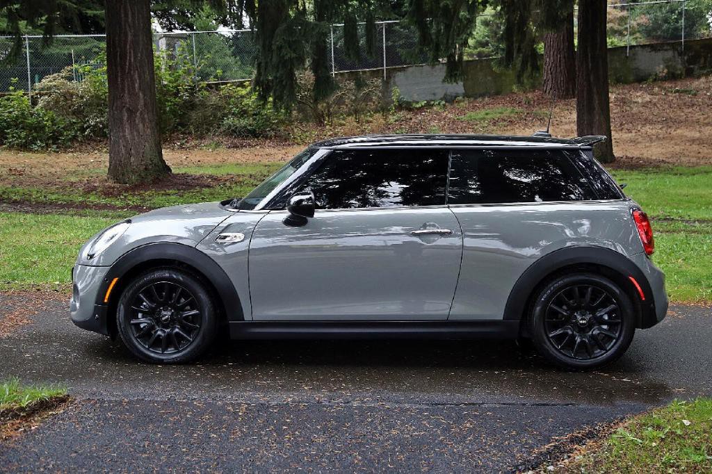 2018 MINI Cooper Image 3