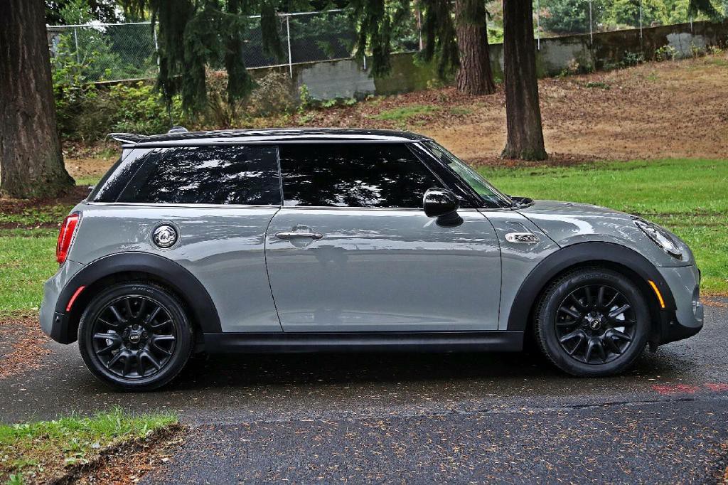 2018 MINI Cooper Image 8