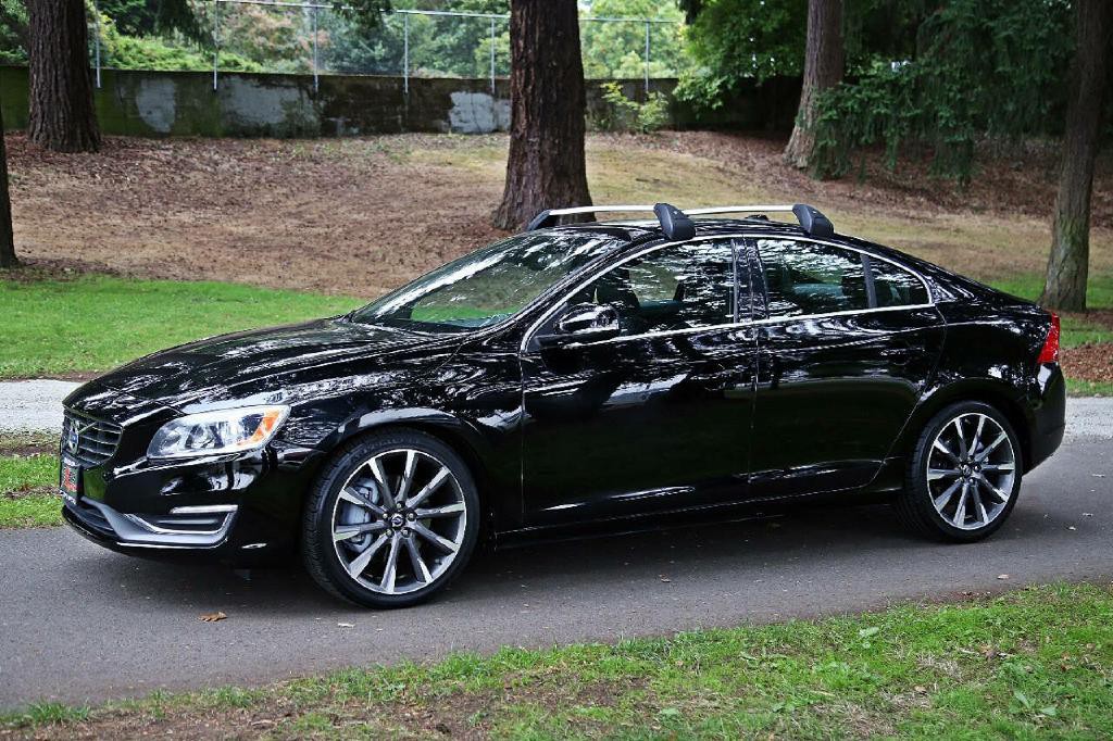 2015 Volvo S60 Image 2