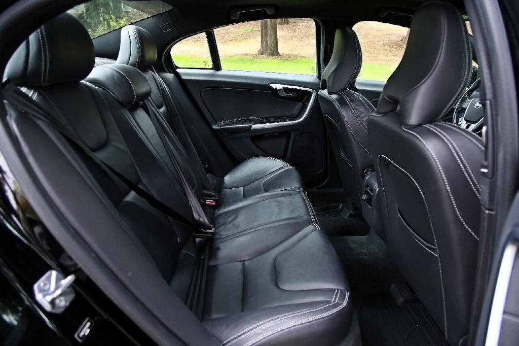2015 Volvo S60 Image 16