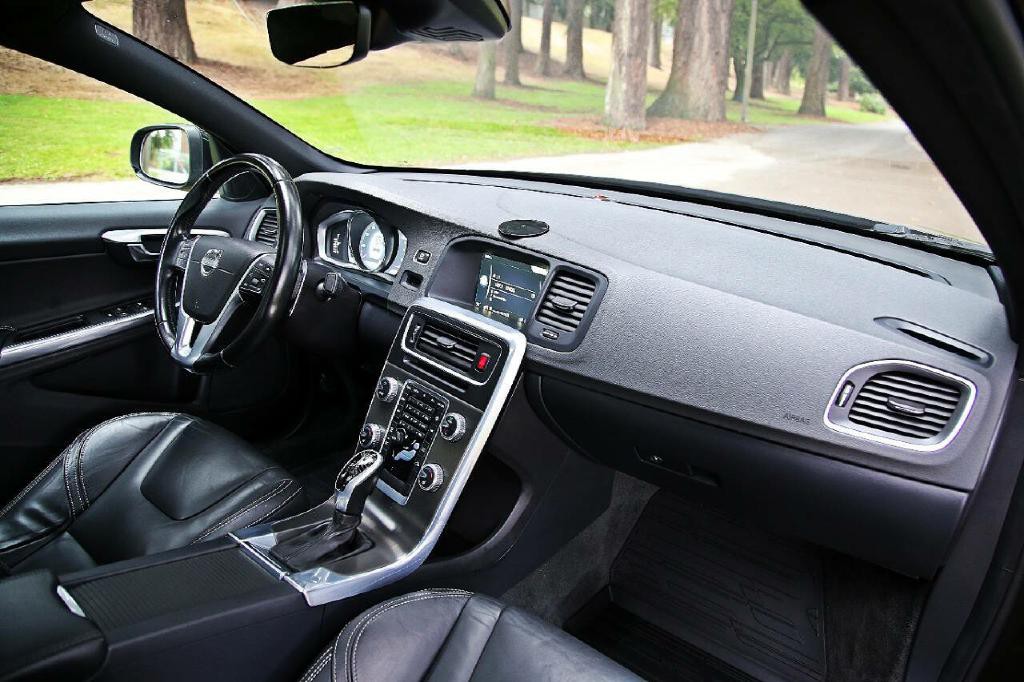 2015 Volvo S60 Image 18