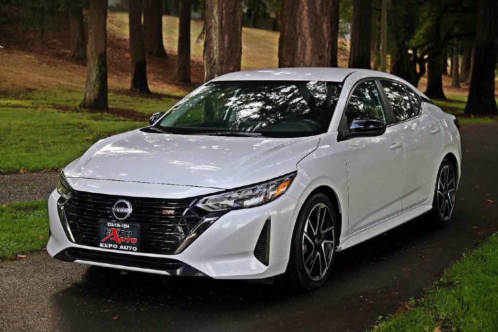 2024 Nissan Sentra Image 1