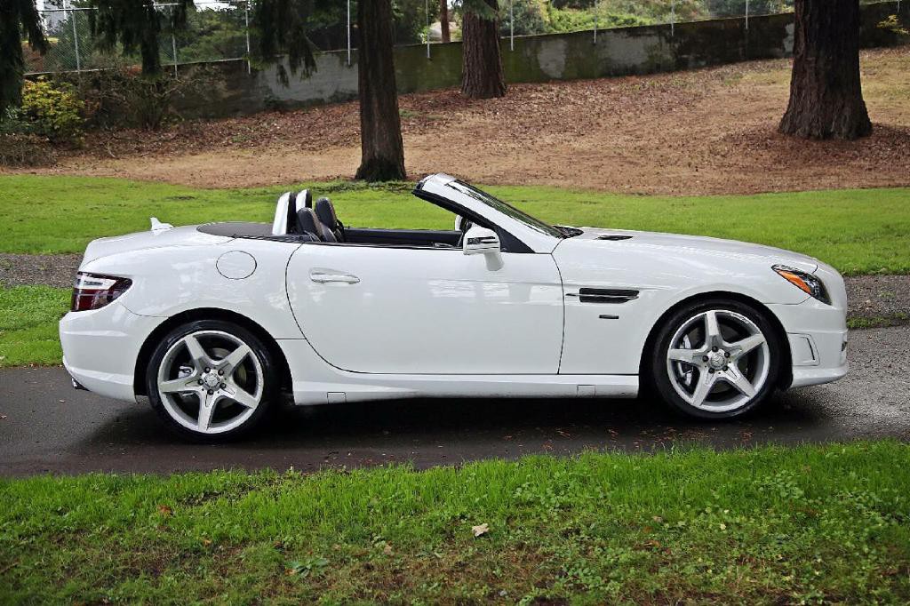 2014 Mercedes-Benz SLK-Class Image 9