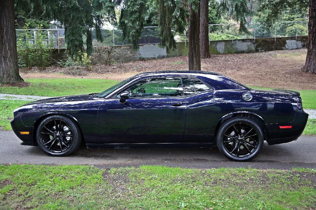 2012 Dodge Challenger Image 3