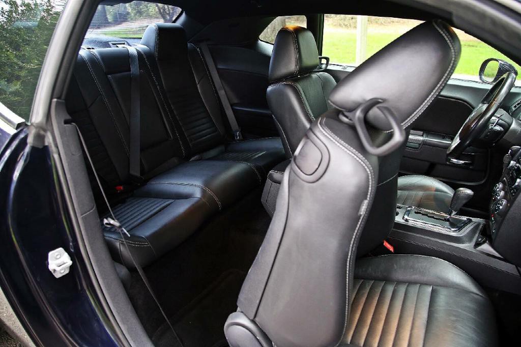 2012 Dodge Challenger Image 16
