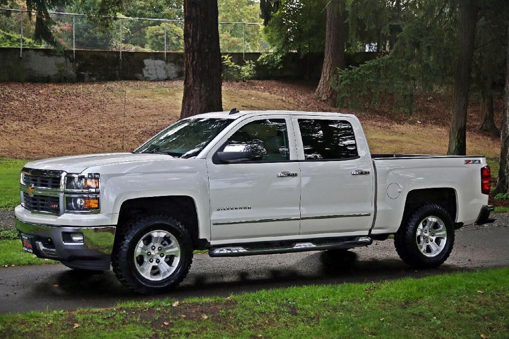 2014 Chevrolet Silverado 1500 Image 2