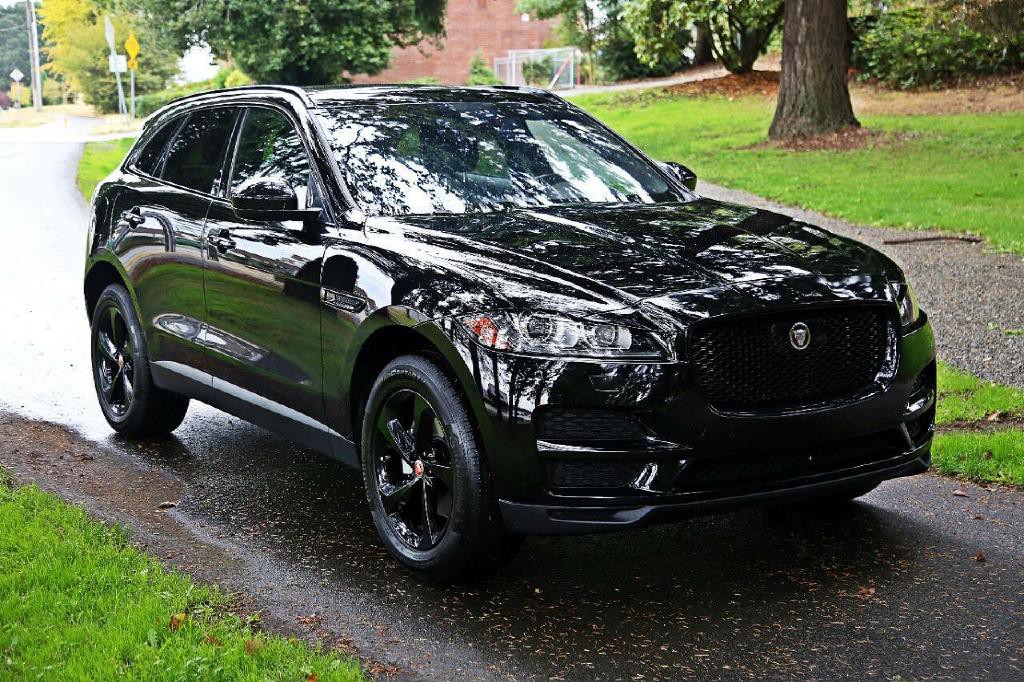 2019 Jaguar F-PACE Image 11
