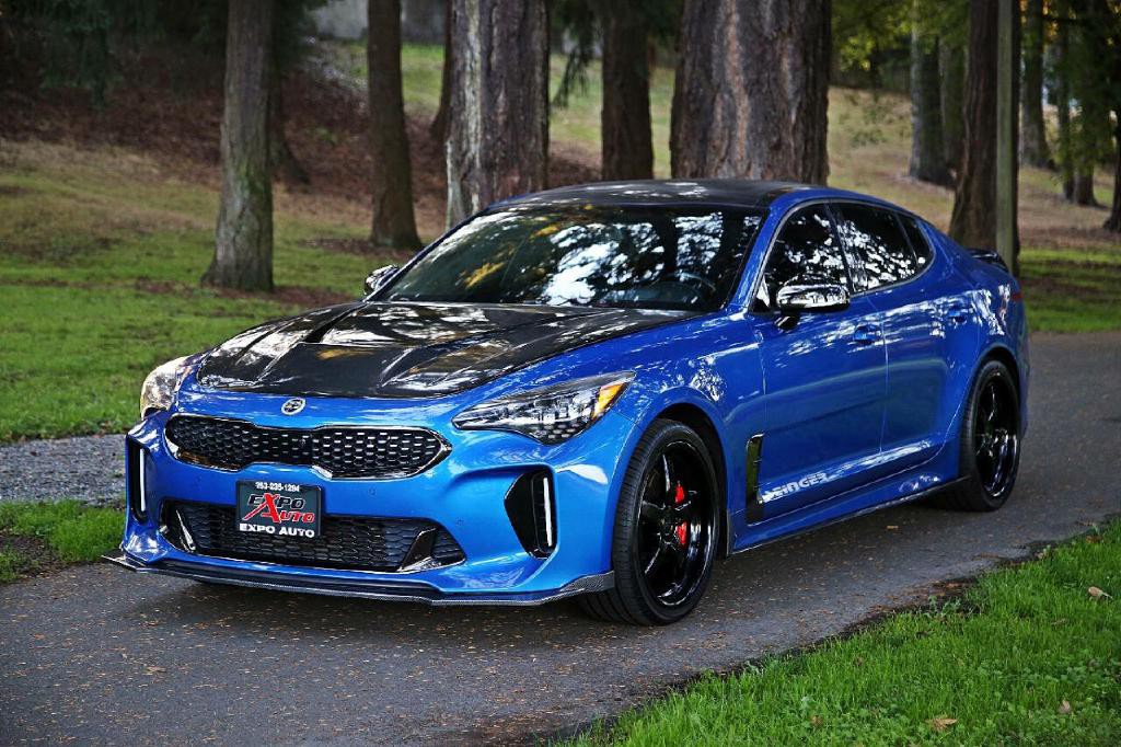 2019 Kia Stinger Image 1