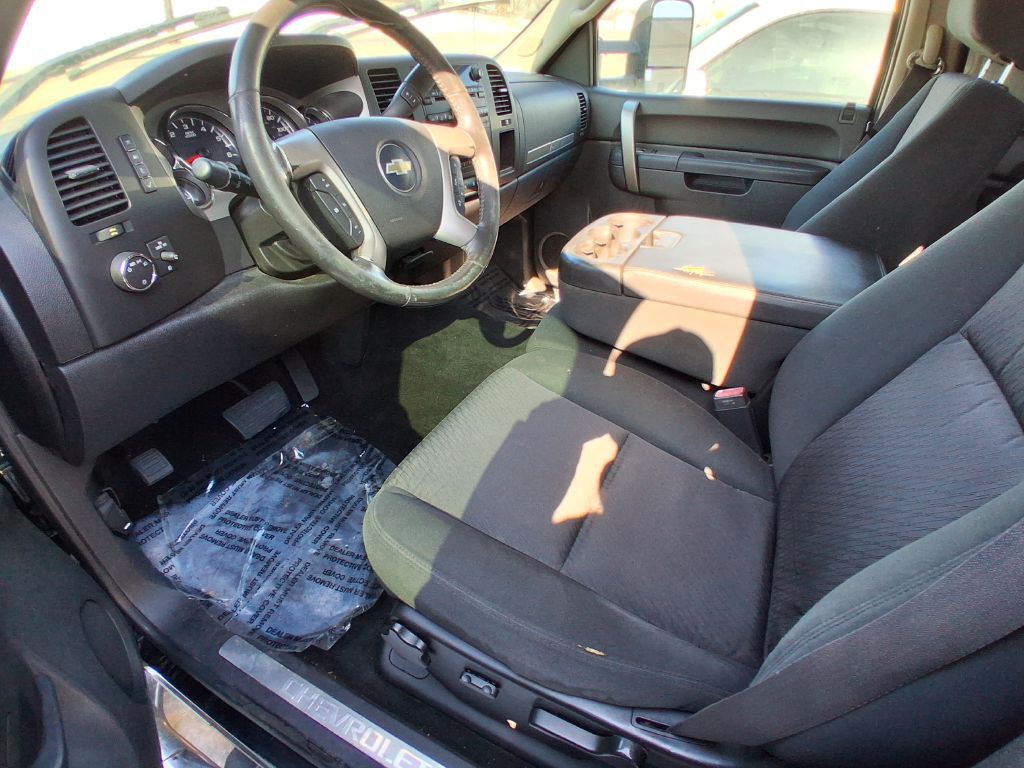 2011 Chevrolet Silverado 1500 Image 4