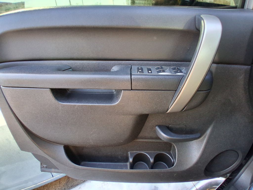2011 Chevrolet Silverado 1500 Image 8
