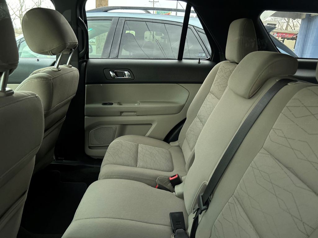 2014 Ford Explorer Image 2