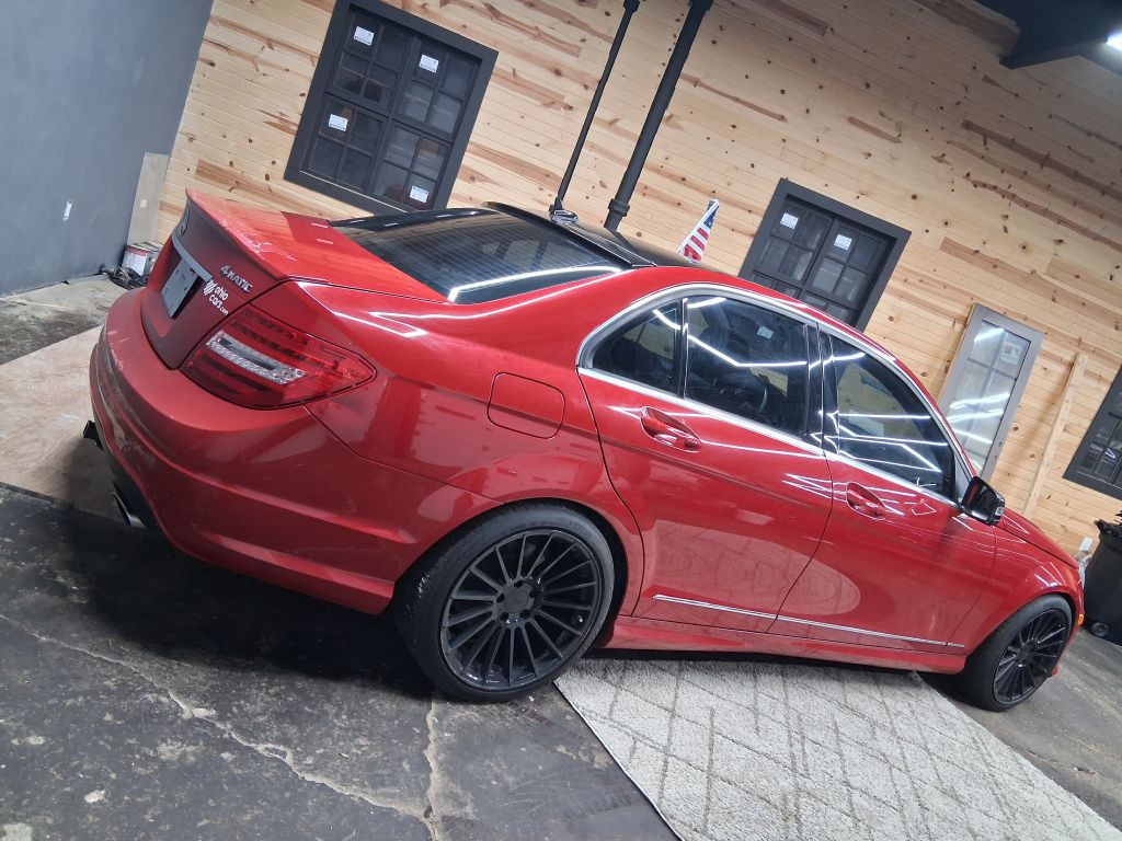 2012 Mercedes-Benz C-Class Image 2