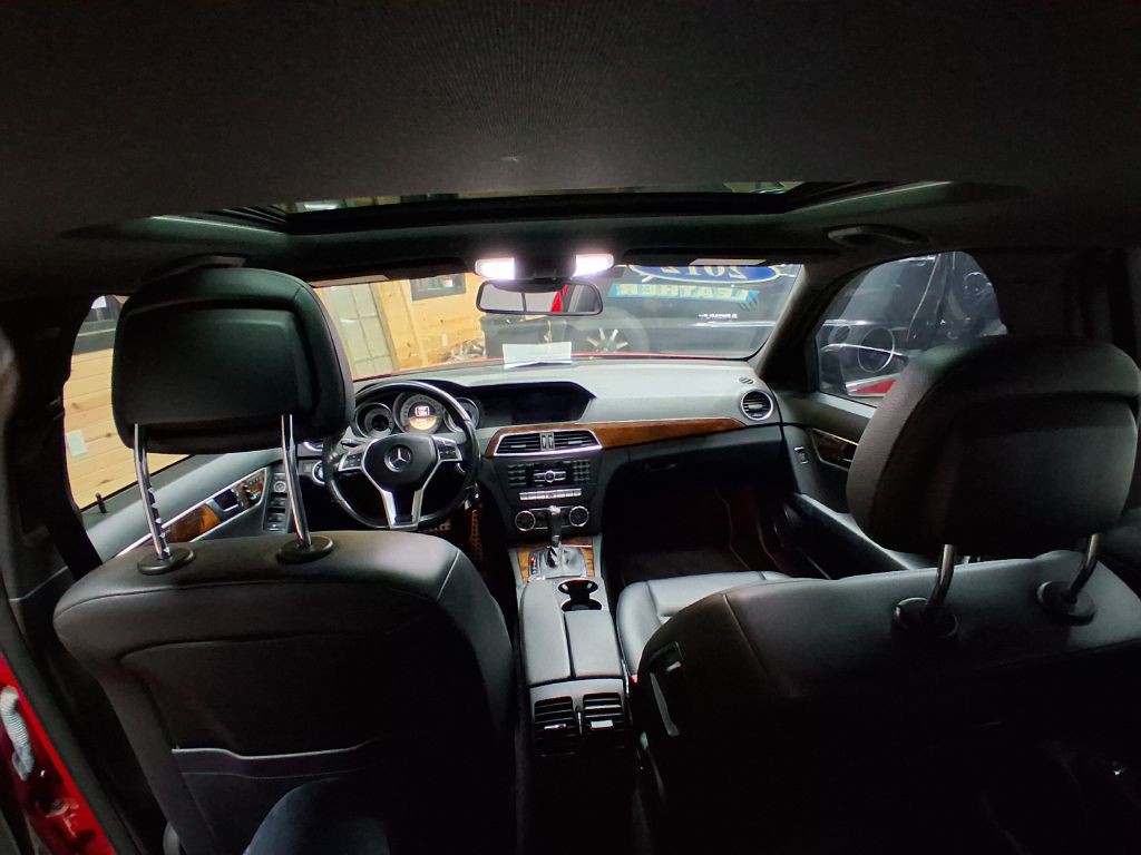2012 Mercedes-Benz C-Class Image 5