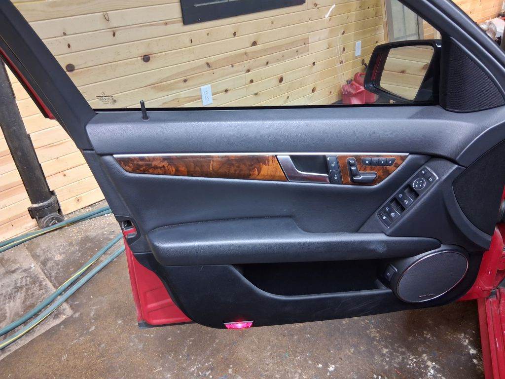 2012 Mercedes-Benz C-Class Image 11