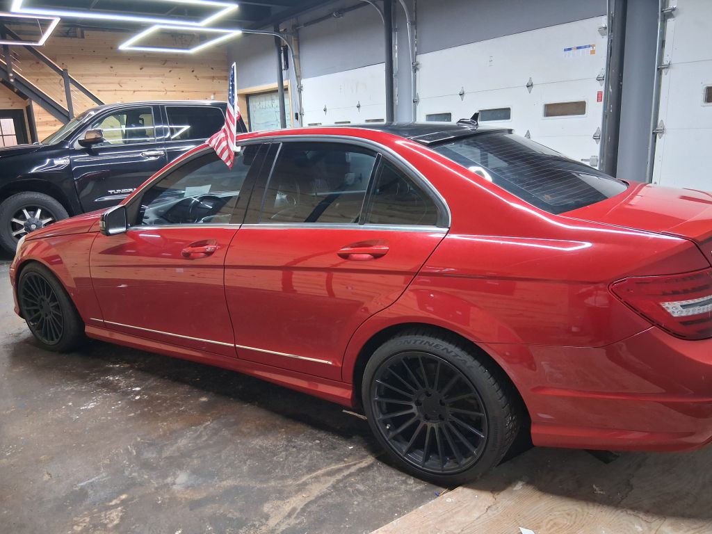 2012 Mercedes-Benz C-Class Image 16