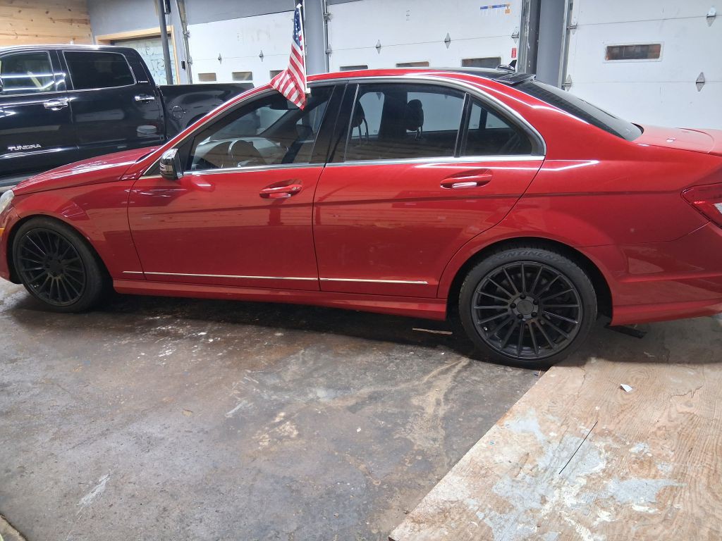 2012 Mercedes-Benz C-Class Image 17