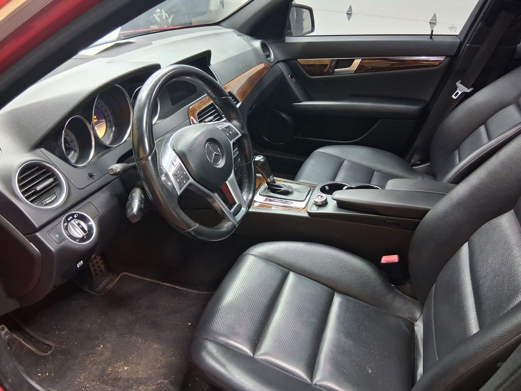 2012 Mercedes-Benz C-Class Image 24
