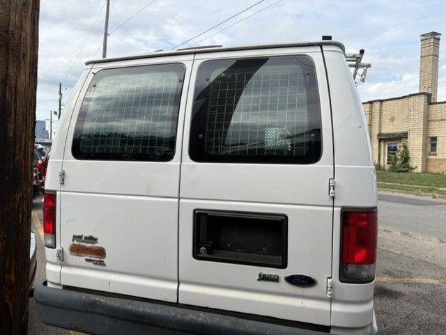 2014 Ford Econoline Image 5