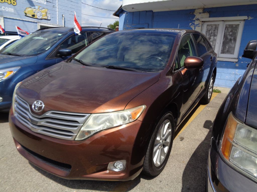 2011 Toyota Venza Image 2