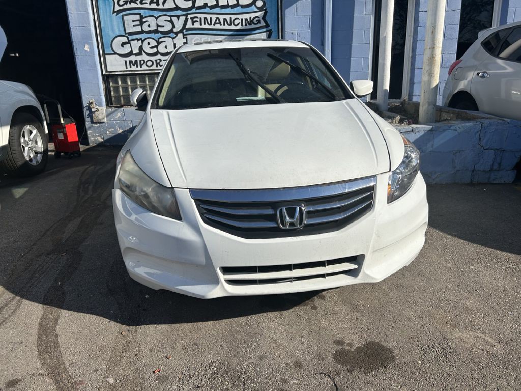 2011 Honda Accord Image 3