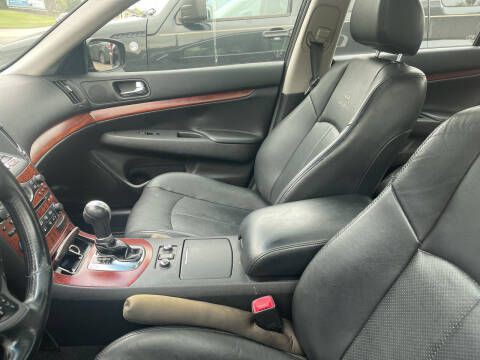 2009 INFINITI G37 Image 1