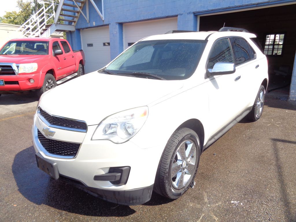 2013 Chevrolet Equinox Image 2