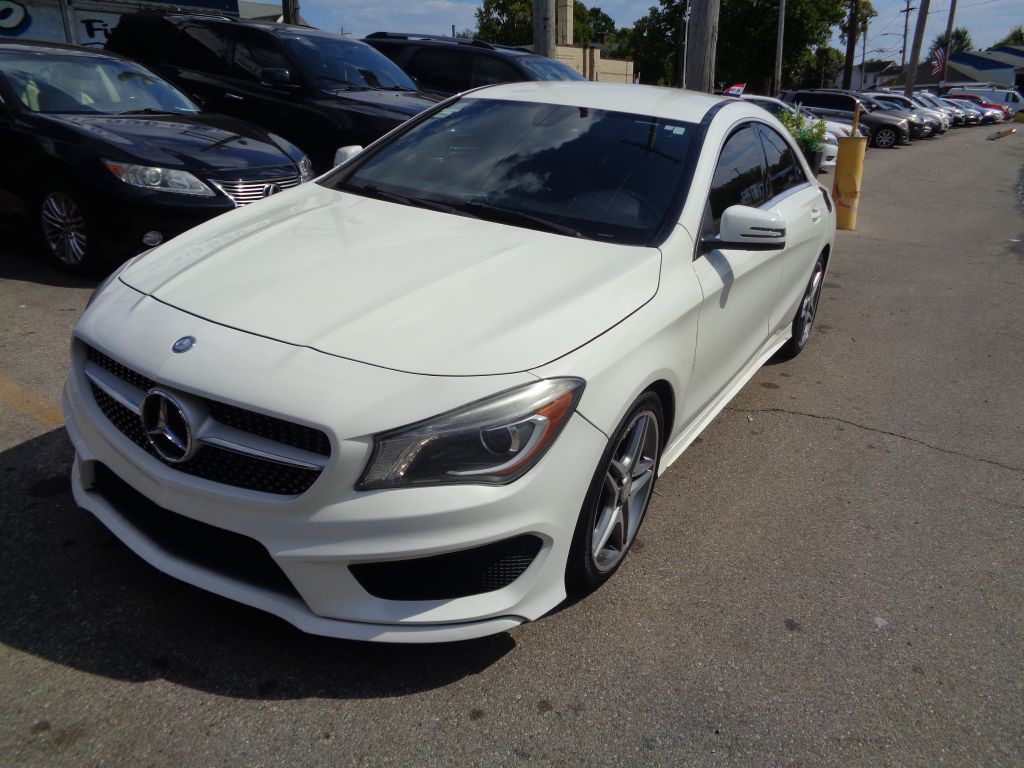 2014 Mercedes-Benz CLA-Class Image 2