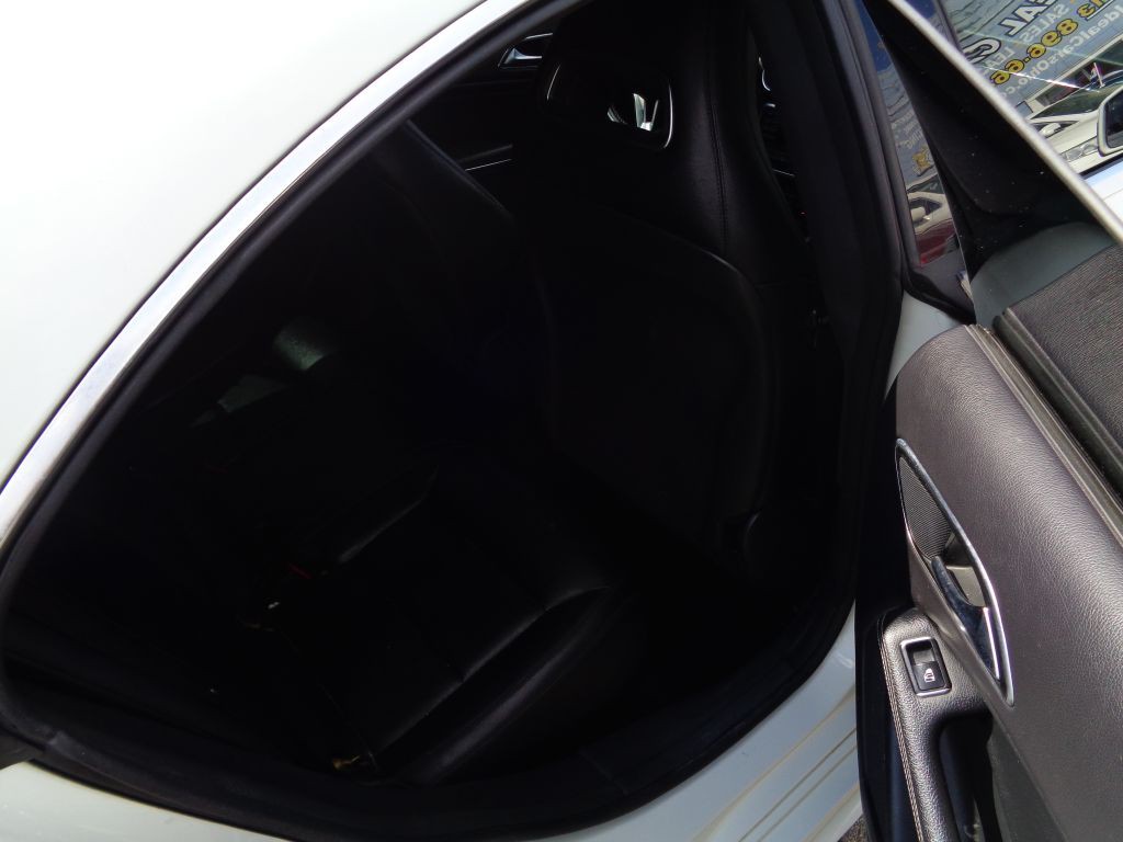 2014 Mercedes-Benz CLA-Class Image 10