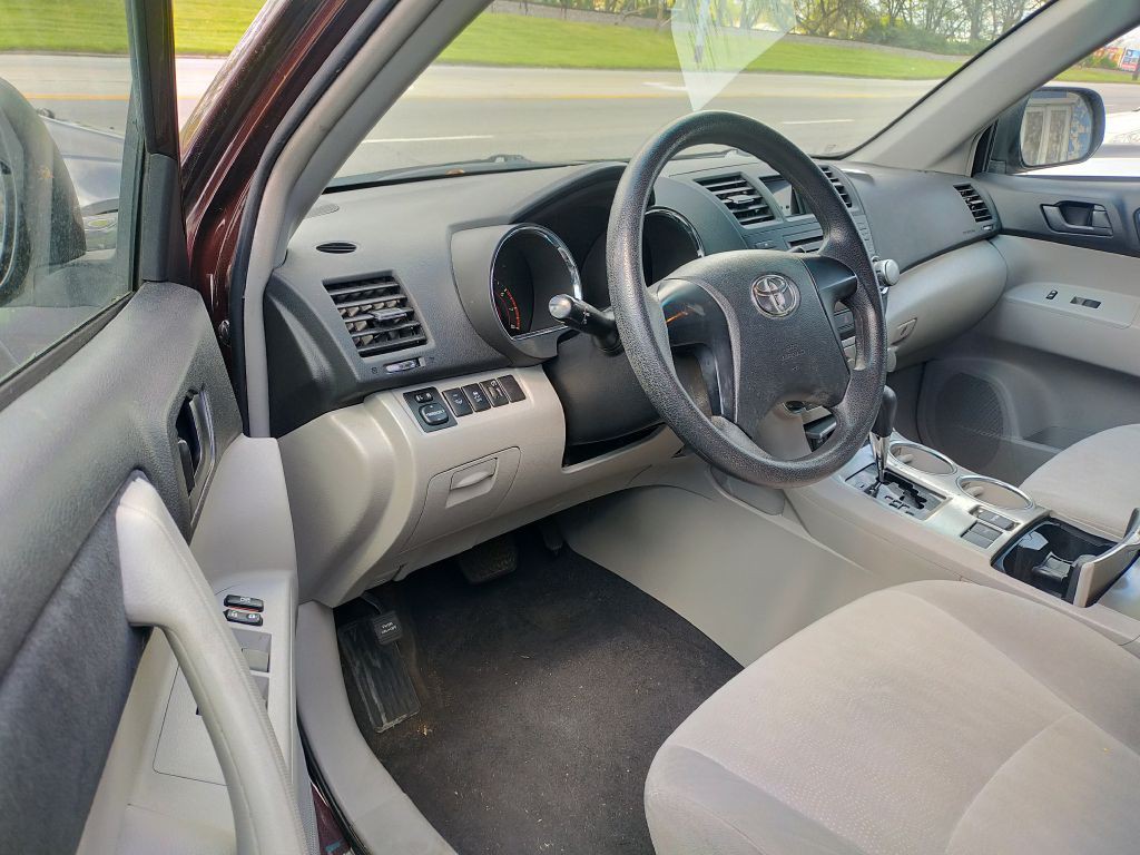 2012 Toyota Highlander Image 7