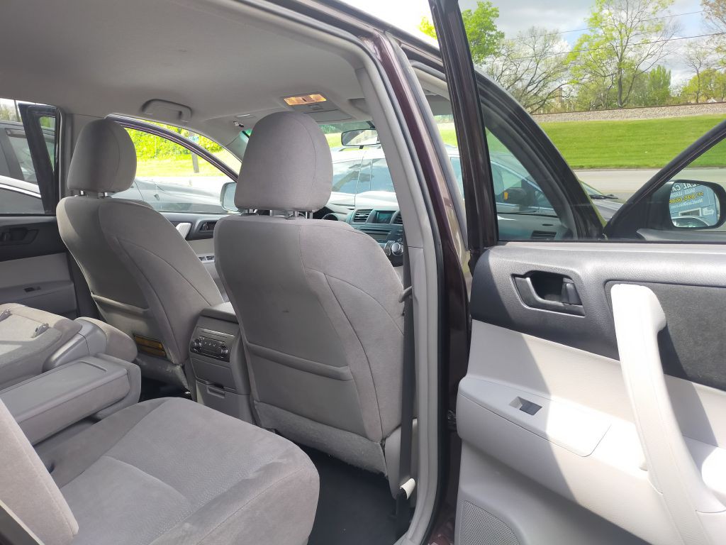 2012 Toyota Highlander Image 8