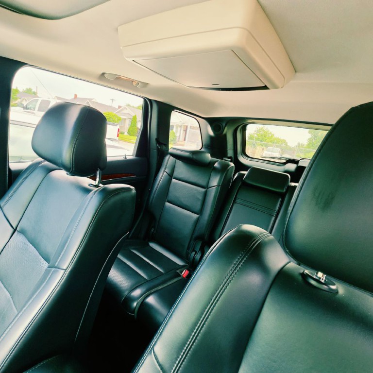 2011 Jeep Grand Cherokee Image 10