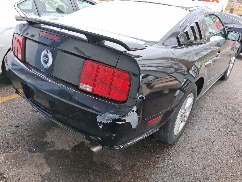 2006 Ford Mustang Image 3