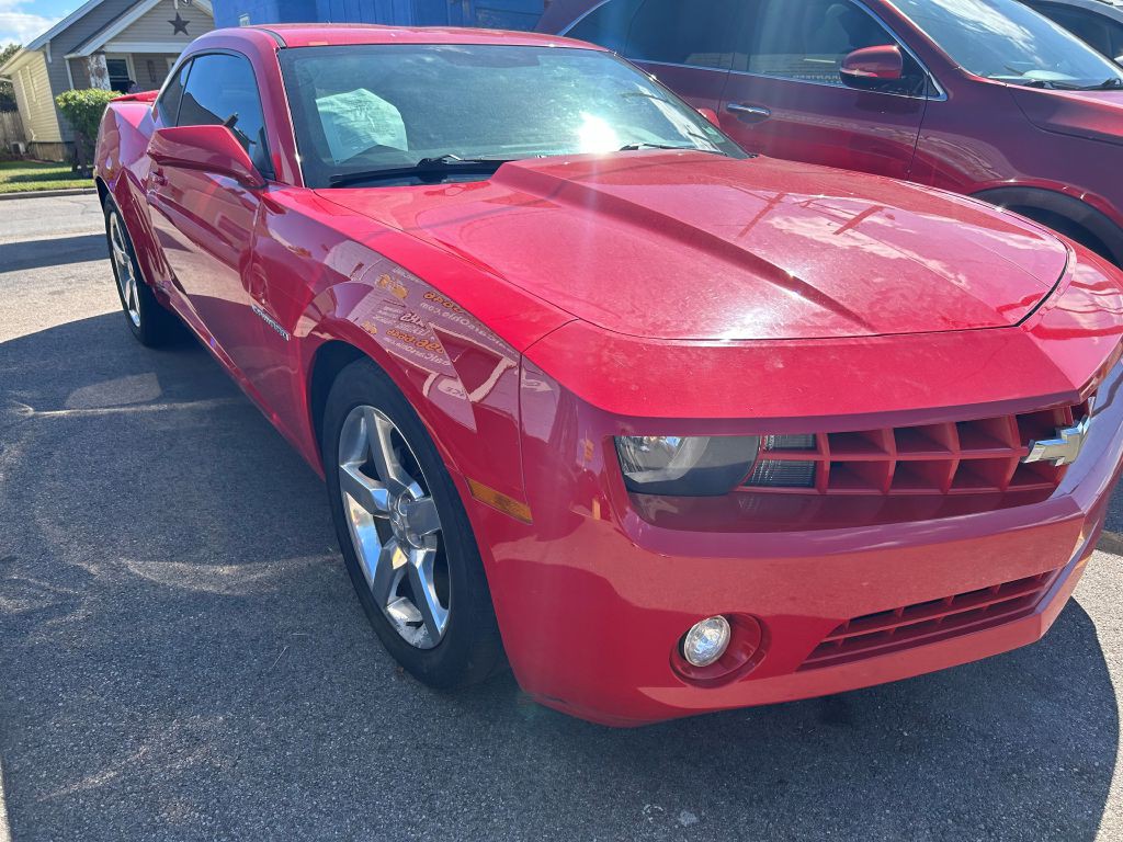 2011 Chevrolet Camaro Image 2