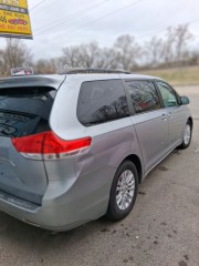 Image for 2011 Toyota Sienna XLE ID: 7055034
