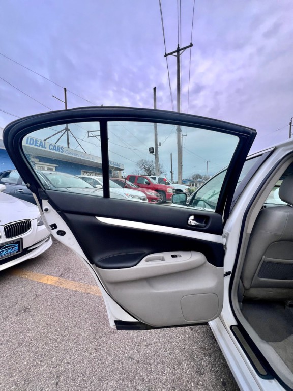 2009 INFINITI G37 Image 24