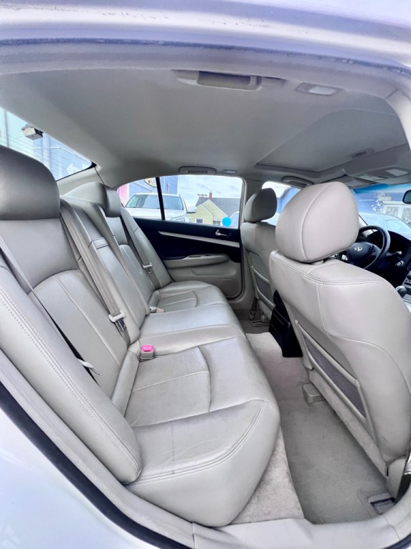 2009 INFINITI G37 Image 26