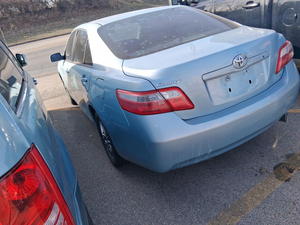 2009 Toyota Camry Image 2