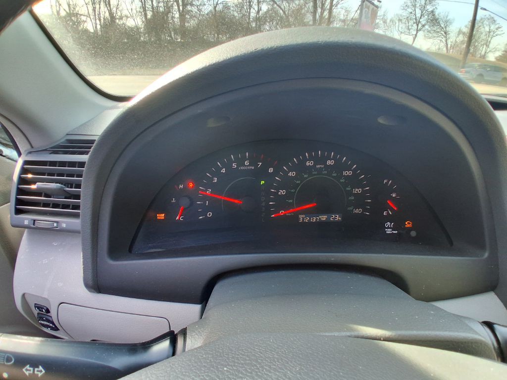 2009 Toyota Camry Image 9