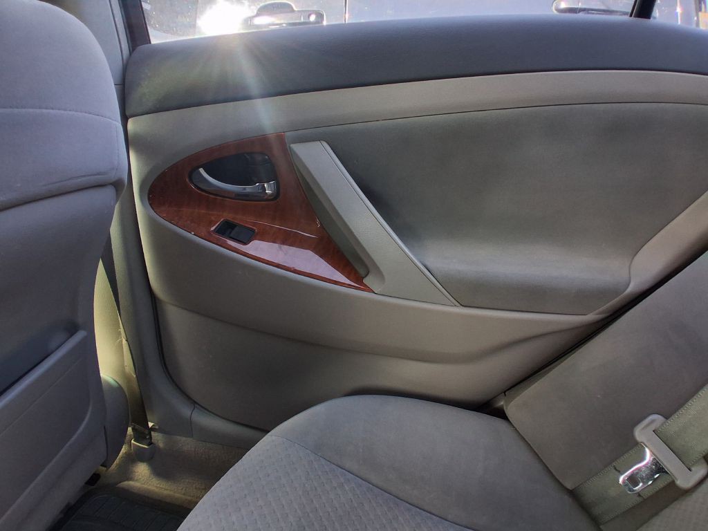 2009 Toyota Camry Image 14