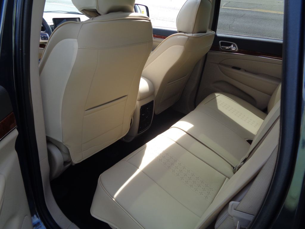 2012 Jeep Grand Cherokee Image 7