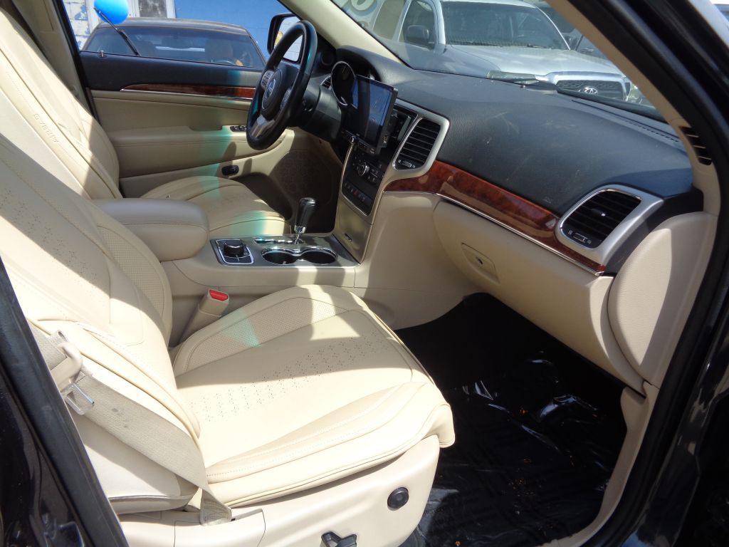 2012 Jeep Grand Cherokee Image 9