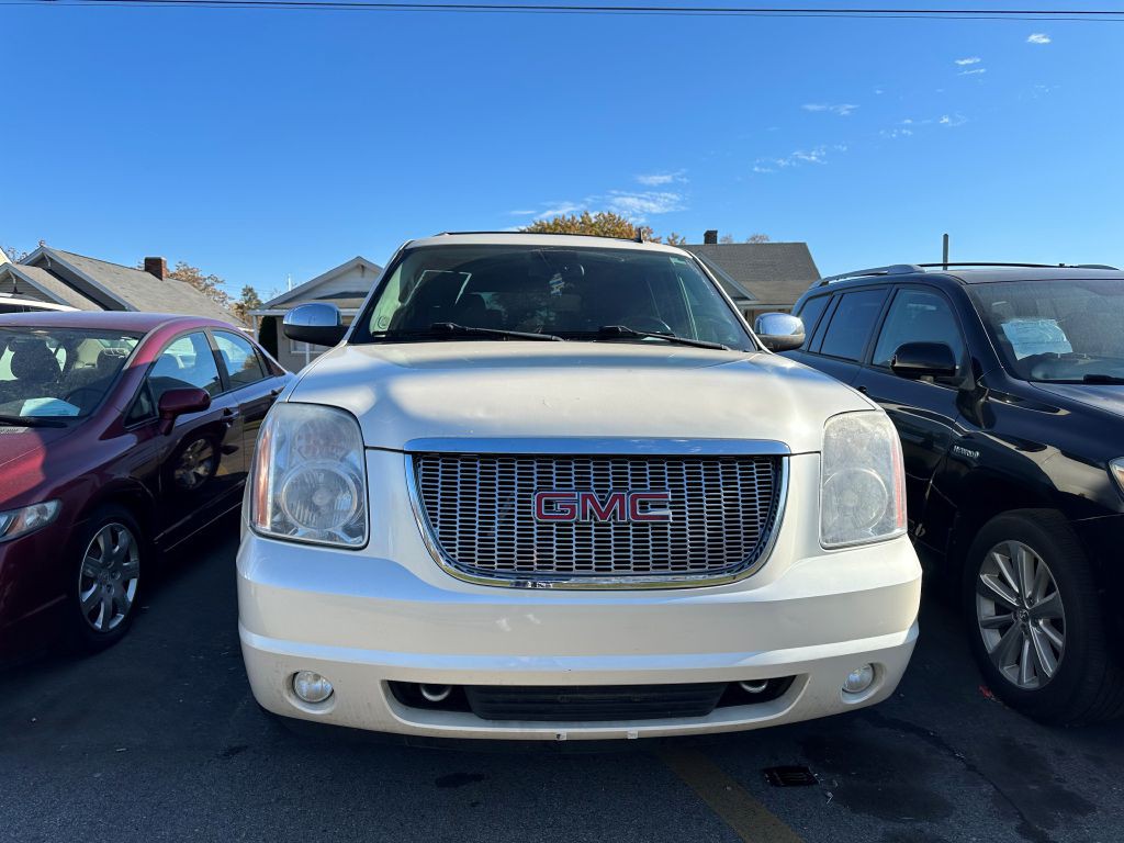 2008 GMC Yukon Image 3