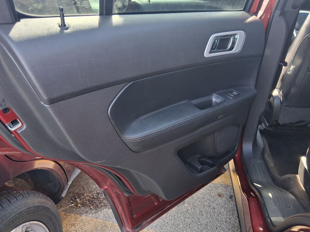 2014 Ford Explorer Image 8