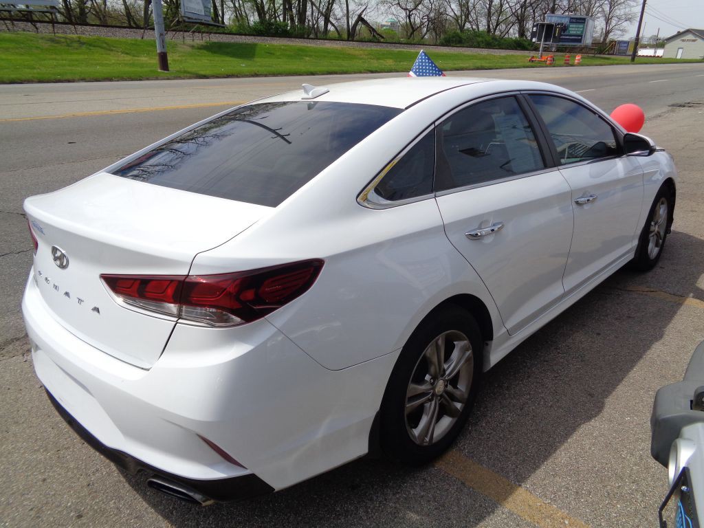 2018 Hyundai Sonata Image 4