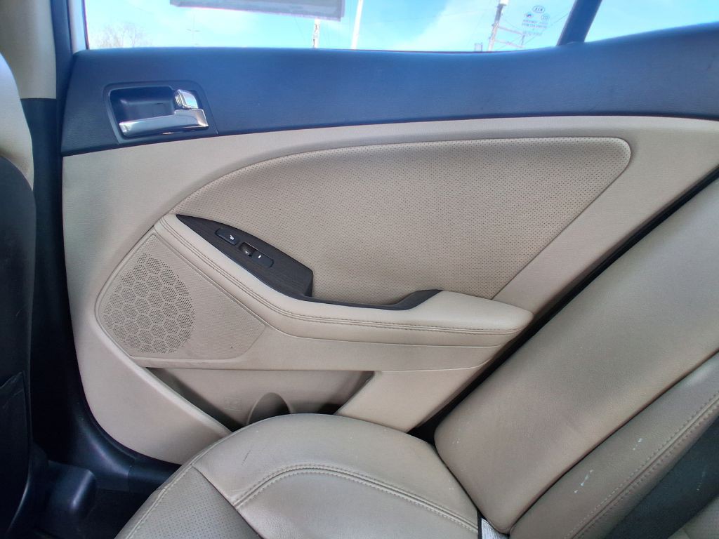 2013 Kia Optima Image 12